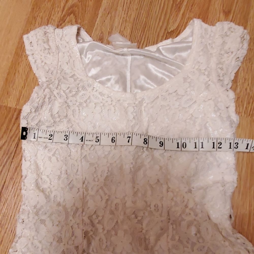 Dress - Picture 4 of 5